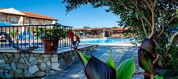 Pythos Aparthotel 2*