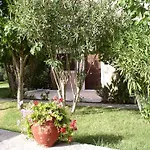 Aparthotel Pythos 2*