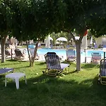 Pythos Aparthotel Svoronata
