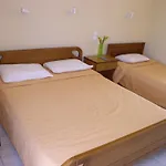 Aparthotel Pythos 2*