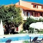 Pythos Aparthotel