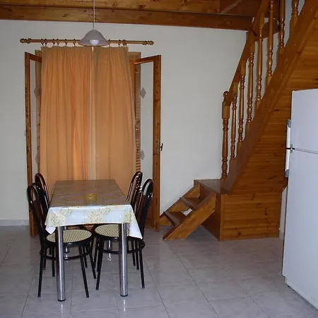 Pythos 2* Свороната