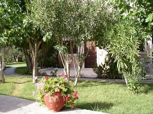 Hotel de apartamente Pythos 2*