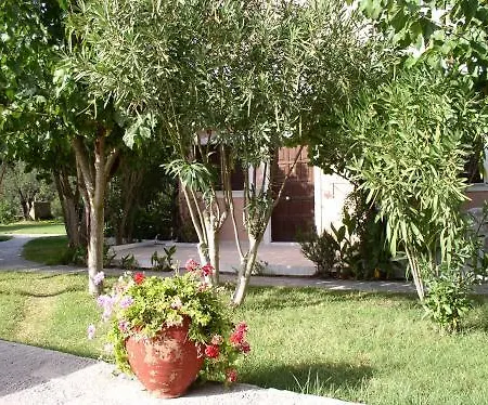 Hotel apartamentowy Pythos 2*