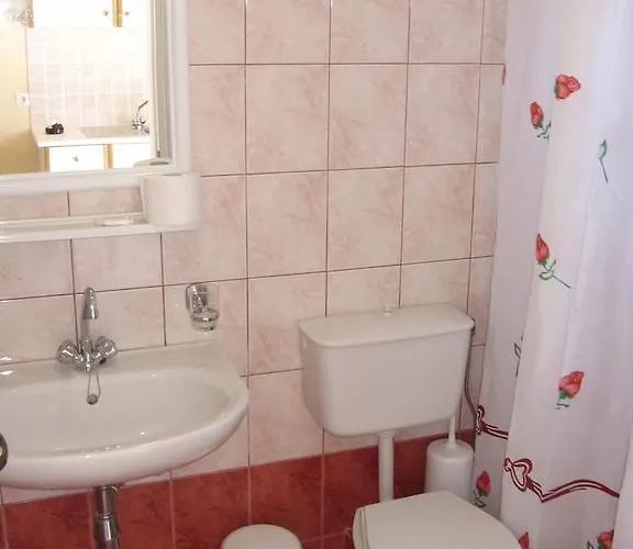 מלון דירות Pythos סבורונטה